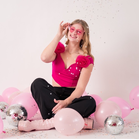 MEET THE POSHER 🎀Eva!🎀 - Picture 3 of 5